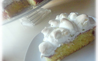 Bolo de limão siciliano com merengue