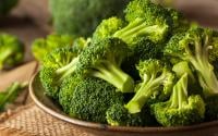 Brócolis ainda mais poderoso: a descoberta de um novo benefício do vegetal está movimentando a ciência