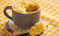 Sem farinha e sem açúcar: como fazer um bolo de limão na caneca em apenas 2 minutos no micro-ondas
