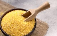 O que é fubá mimoso? Entenda a diferença entre os tipos de farinha de milho e como elas impactam suas receitas juninas
