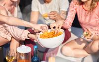 Encontro de amigos em casa? 5 aperitivos práticos para servir