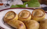 Essa receita de empanada da avó da Paola Carosella com recheio de ricota com espinafre virou o lanche preferido de todos aqui em casa