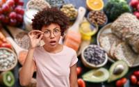 Sou nutricionista e indico 3 alimentos ricos em ômega-3 que ajudam a controlar o colesterol: "Um pedaço desse alimento forneceria a quantidade semanal recomendada"