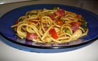 Yakisoba com linguiça