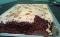 Bolo de chocolate com mousse de maracujá
