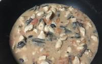 Frango com champignon cremoso