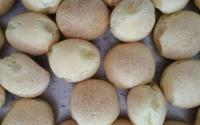 Pão de queijo goiano