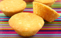 Bolinhos de fubá com queijo
