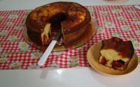 Bolo de fubá com goiabada