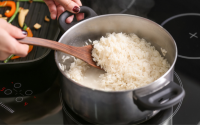 Poucos sabem, mas esse é jeito certo de cozinhar o arroz e evitar picos de glicose