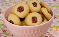 Esse biscoito amanteigado com goiabada que derrete na boca não pode faltar nas férias das: fácil de fazer e rende muito