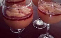 Creme de papaia com licor de cassis
