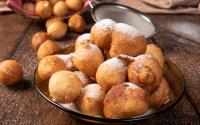 Bolinhos de maçã ralada, receita da vovó para fritar ou assar