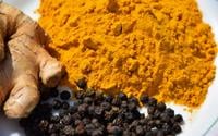 Cúrcuma e pimenta preta: misture os dois ingredientes e tenha uma combinação poderosa e repleta de benefícios