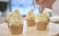 Como fazer chantilly caseiro em 10 minutos: essa receita simples maravilhosa serve para sobremesas ou até mesmo para incrementar o café