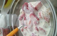 Morango com creme de leite
