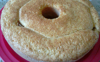 Bolo de fubá com goiabada