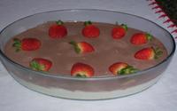 Sobremesa de morango e chocolate da Ana
