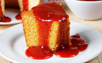 O melhor bolo de fubá com calda de goiabada que eu já experimentei foi feito pela minha avó: esse truque muda tudo