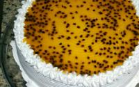 Torta de maracujá com chocolate branco