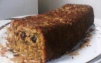 Bolo de banana e granola