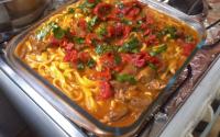 Macarrão ao molho de coração e tomate seco