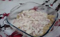Penne com molho branco e peito de chester