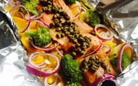 Salmão com alcaparras