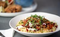 Tagine de frango com frutas secas marroquino