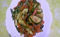 Peito de frango com legumes