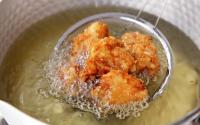 6 chefs respondem qual é o melhor óleo para fritura e todos escolheram a mesma gordura: "É perfeito"