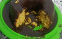 Bolo de cenoura com recheio de coco e cobertura de chocolate