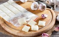 Nem óleo, nem sal: 4 formas de congelar alho para você ganhar tempo na hora de cozinhar