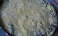Escondidinho de carne moída com creme de cebola