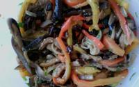 Salada de berinjela picante e deliciosa