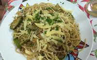Spaghetti ao alho e óleo com jilós
