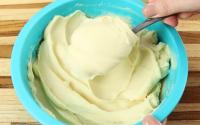 Creme com leite condensado para bolos e biscoitos pronto em 10 minutos: fica lisinho e super cremoso