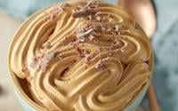 Eu posso até trocar de parceiro, mas não de sobremesa: mousse de doce de leite pronta em 5 minutos é o doce perfeito para o Dia dos Namorados
