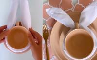 Faço todo ano no café da manhã da Páscoa: como dobrar o guardanapo em formato de orelhas de coelho, é muito fácil e um show de charme para a sua mesa