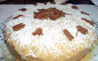 Bolo de coco com gotas de chocolate