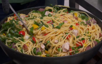 Macarrão de comitiva é o prato mais barato (serve 6 por R$ 31) que você vai fazer essa semana: aprenda a receita dessa deliciosa comida tradicional no Pantanal e no interior do Mato Grosso do Sul