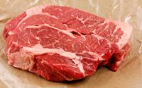 Na briga da carne bovina X carne suína, quem ganha? Descubra as diferenças nutricionais entre elas e se tem uma mais saudável do que a outra