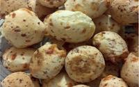 Pão de queijo mineiro