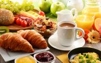 Sou nutricionista e garanto: você deve tomar o café da manhã antes desse horário se quiser ter um coração mais saudável
