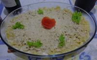 Macarrão com molho branco e frango desfiado