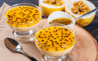 Almoço de família: sirva um delicioso mousse de maracujá em grande estilo
