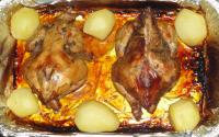 Galeto assado com batatas
