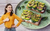 6 razões para comer linhaça diariamente: descubra o que a semente faz com o corpo se consumida com frequência