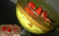 Pavê de morango com chocolate