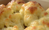 Couve-flor gratinada como você nunca viu: cremosa e douradinha, até quem jura que não gosta de legumes pede bis